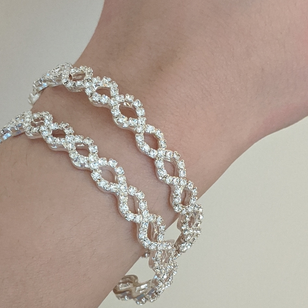 NIB dressy eternity swirl pair of bangles in cz